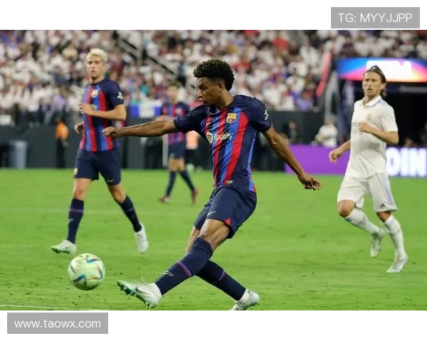 从“罗马里奥二世”到巴萨废柴,凯里森的失意之路 从“罗马里奥二世”到巴萨废柴,凯里森的失意之路